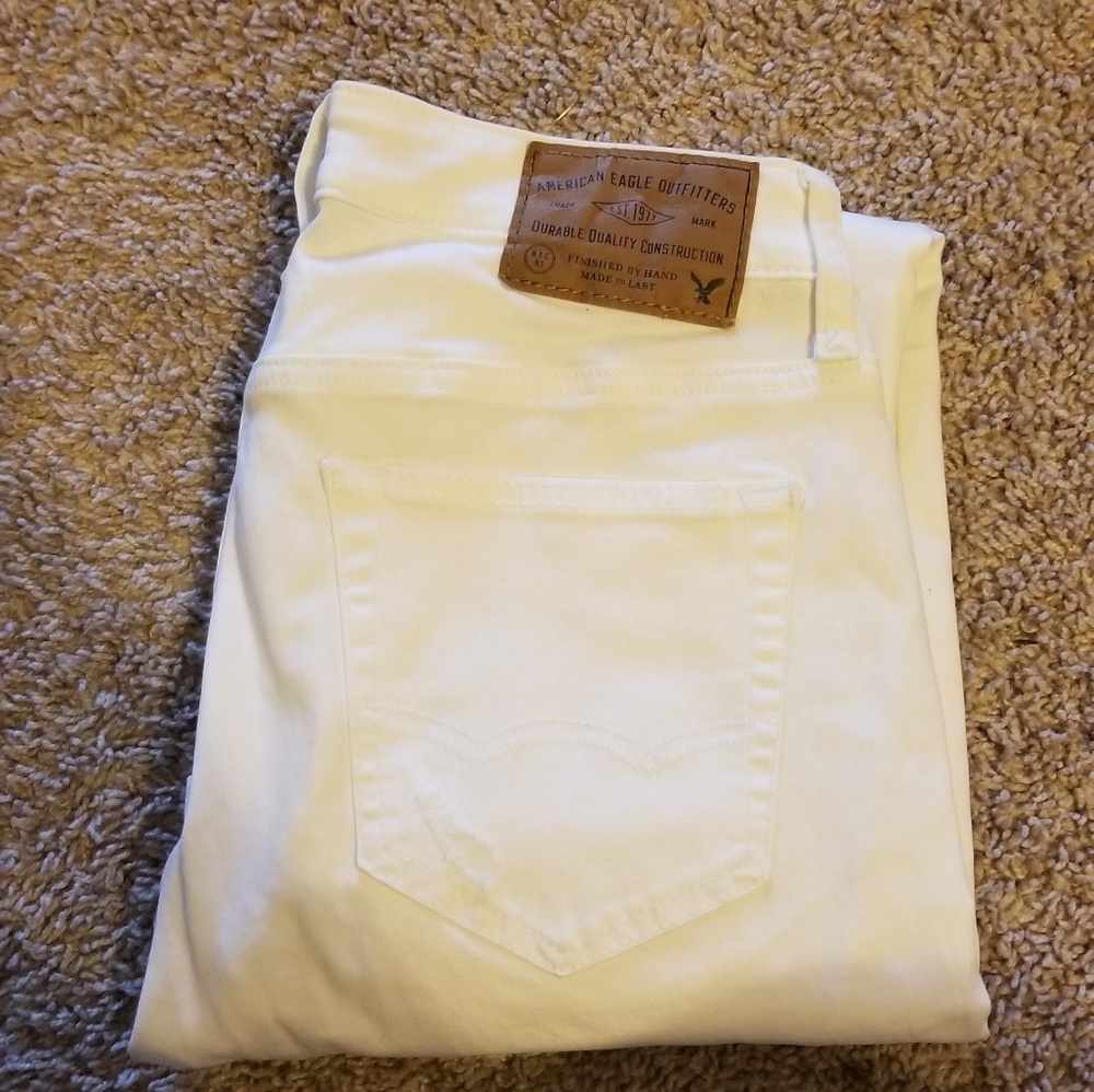 American eagle men jeans never worn!!